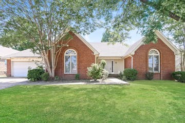 810 N Walnut Bend Rd Cordova, TN 38018